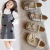 Zapatos de Princesa de Perlas para Niñas 2025 Otoño Nuevos Zapatos Planos de Suela Suave para Niñas con Mary Janes de Punta de Mango