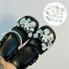 Accesorios para zapatos Croc, piezas para armar tú mismo, flores metálicas tridimensionales de lujo ligero con diamantes y perlas, hebillas de zapato desmontables, decoración de superficie de zapato