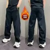 Nuevos pantalones casuales para hombre de otoño e invierno, sencillos, modernos, de lujo ligero, versátiles, talla grande, holgados, adelgazantes, de pierna recta, forrados de felpa