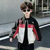 Jaqueta de couro masculina, novo estilo primavera/outono 2026, jaqueta PU moderna com gola alta, casaco legal e estiloso inspirado em Zhang Linghe