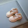 Zapatos de piel para niña, nuevos modelos de primavera y otoño, zapatos de princesa con lazo para niños, elegantes zapatos de una sola suela con pedrería para niñas pequeñas, zapatos de rendimiento de suela blanda