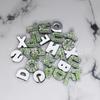 Suministro de cuentas de diamante verde claro de 8 mm letras de diamante blanco inglés adecuadas para pulsera de bricolaje accesorios de pulsera joyería