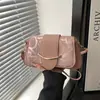 2026 Nova Tendência Design Minimalista de Nicho Bolsa Feminina Tendência da Moda Bolsa de Ombro de Abaixo do Braço Pequena Bolsa Quadrada Bolsa Transversal