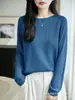 Top de punto de lino con perlas, cuello redondo, manga larga, listo para usar de alta gama para mujer, nuevo cárdigan protector solar de principios de otoño, top holgado y favorecedor para mujer
