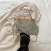 Bolsa pequena popular feminina deste ano 2025 nova moda nova bolsa mensageiro chinesa portátil bolsa pequena quadrada bolsa de ombro com corrente