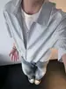 Camisa Masculina de Manga Curta para Adolescentes, Verão, Caimento Solto, Listrada, Estilo Americano, Top Versátil, Gola Reversível Oversized, Casual