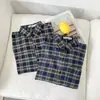 Camisa de Cuadros Holgada Primavera y Otoño 2026 Chaqueta para Hombre Estilo Coreano Casual Estudiante Estilo de Hong Kong Camisa de Manga Larga Tendencia Artística