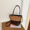 Nuevos Dijes para Bolsos Mini Simples Sensación de Alta Gama Bolsos de Tote Perezosos para Vacaciones para Mujeres Otoño Invierno Bolsos de Mano Retro