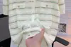 Estilo Francés Estilo Chanel Rayas Onduladas Degradadas Suéter de Punto de Seda Helada Manga Corta Calado Tejido Calado Delgado Chic Top Verano para Mujer