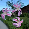 Lirios dorados artificiales de 3 cabezas para decoración de salón de bodas, fotografía al aire libre y paisajismo de arcos