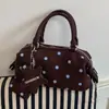 Bolso de Mano Retro de Lunares con Textura de Alta Calidad para Mujer 2026 Nuevo Otoño Gamuza Bolso Cruzado de Hombro Único para Viajes