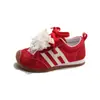 Tênis Esportivo Feminino 2026 Primavera/Outono Novo Estilo Estilo Ballet Infantil Tênis de Treino Alemão Solado Macio Meninas Cadarço Laço Sapatos Individuais
