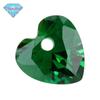Huagang gema meio único buraco em forma de coração verde zircão anel superfície pedra nua pontiagudo fundo pedra branca CZ gema sintética