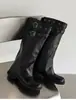 Botas de Punta Cuadrada 2026, Botas de Motocicleta Negras, Nuevo Estilo de Moda, Tacón Grueso Fruncido, Botas Largas con Hebilla de Cinturón para Mujer