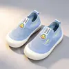 Zapatos para Niños Primavera 2025 Zapatos para Niños Pato Arcoíris Suela Ultra Ligera Suave Antideslizante Transpirable Slip-On Verano Zapatos Tejidos de Malla
