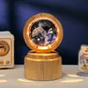 Bola de Cristal Transfronteiriça Base Giratória com Textura de Madeira Luminária Noturna Brilhante Lâmpada do Céu Estrelado 3D Decoração de Mesa Presente Criativo de Feriado