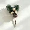 Mini Árbol de Navidad Piña Fruta Roja Adornos Colgantes Decoración de Caja de Regalo Flores Artificiales Polvo de Nieve Hojas de Pino Venta Directa de Fábrica