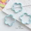[Wangyang] Material e acessório para corrente de celular DIY temático de queijo Hello Kitty pintada de azul e branco em formato de estrela de acrílico