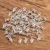 26 Colgantes Charms del Alfabeto Inglés Plata Antigua Venta al por Mayor DIY Aleación de Zinc Joyería Bolsos Accesorios para Teléfono Móvil