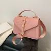 Bolso Versátil de Moda Transfronterizo 2026 para Mujer, Diseño de Nicho de Alta Gama, Bolso de Hombro y Cruzado, Bolso para Viajes Diarios