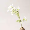 Flores artificiais de seda, folhagens falsas e flores simuladas - um conjunto de seis girassóis, perfeito como adereços de fotografia, para decoração de loja e para criar um arranjo floral estiloso