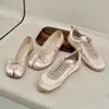 Versión de Piel de Oveja~Zapatillas de Entrenamiento Alemanas de Satén para Mujer 2026 Nuevas Versátiles Puntera Redonda Puntera Dividida Zapatillas Casuales Zapatos de Ballet