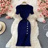 2026 Elegante Socialite Estilo Hong Kong Retrô Gola Redonda Abotoado Slim-Fit Malha Elástica Fenda Bodycon Seda Gelada Vestido