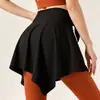 Pantalones de yoga de una sola pieza con una falda que cubre el trasero combinados con pantalones de tiburón para deportes y fitness, un dobladillo que cubre el trasero para evitar la exposición