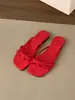 Pantuflas Chuyuji estilo francés brisa de verano para mujer, nuevas sandalias planas de dedo de verano 2026 con finas tiras plateadas