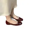 Zapatos de mujer con hebilla cuadrada simple, nuevos zapatos de noche versátiles y elegantes estilo francés 2026, adecuados para combinar con faldas, mocasines de mujer