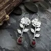 Pendientes retro de flor y hoja de venta caliente transfronteriza moda creativa pendientes para dama fabricantes al por mayor