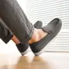 Mocasines Slip-On 2026 Nuevos Zapatos Casuales para Hombre Estilo Casual Diario Talla Grande Zapatos de Trabajo Zapatos para Hombre Venta al por Mayor Transfronteriza