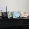 2025 Verano Nuevo Estilo de Moda Casual Retro Bolso Tote Estilo de Moda Simple Color Puro Retro Bolso de Axila Retro