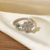 Anel de Flor de Design de Nicho Criativo Estilo Europeu e Americano de Luxo Leve, Único e Exquisito, Anel Aberto Ajustável para o Dedo Indicador