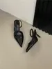 Sapatos de Salto Alto Estilo Francês com Salto Fino e Sandálias Fechadas para Mulheres, Novo Modelo de Verão 2026, Sapatos de Bico Fino Franzidos para o Dia a Dia com Costas Abertas para Mulheres