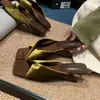 Primer Encuentro Temporada Terciopelo Plisado de Una Tira Punta Cuadrada Sandalias de Cuña Deslizantes para Mujer Estilo Francés de Lujo Ligero Retro Zapatillas de Exterior con Temperamento