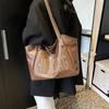 Bolsa Tote Casual para o Dia a Dia Feminina Grande Capacidade 2024 Nova Outono Versátil de Ombro para Compras Bolsa para Faculdade de Estudante