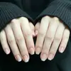 Modelo de Venda Quente para Comércio Exterior: Conjunto de Arte para Unhas com 24 Peças, Unhas Quadradas Curtas em Degradê Simples Personalizadas, Unhas Postiças Estilo Francês Atacado