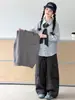 Conjunto de tres piezas de camisa de punto estilo preppy para niñas, nueva colección otoño 2026, para niños mayores, pantalones de trabajo, conjunto de atuendo de otoño