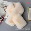 Cachecol de pescoço cruzado para mulheres, cachecol de pelúcia espesso para o inverno, protetor de pescoço de cor sólida estilo coreano, cachecol versátil e quente