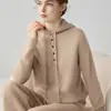 Sudadera de cachemir de estilo sencillo y relajado con cuello semiabierto, corte holgado, tejido de punto acanalado y un efecto adelgazante
