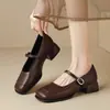 Zapatos de Mujer 2026 Moda Versátil Verano Nuevos Franceses Tacón Grueso Punta Cuadrada Zapatos Pequeños de Cuero Suela Suave Sandalias de Tacón Medio Zapatos Individuales