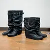 Botas Femininas Longas Retrô Plissadas com Salto Grosso, Aumentadoras de Altura, Novas Botas de Cavaleiro Slimming Acima do Joelho Outono/Inverno 2026