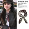 Pañuelo de Seda Retro Francés con Flor de Anacardo para la Cintura de Mujer, Bufanda Cuadrada Pequeña Nueva de Alta Gama 2025, Accesorios de Cinturón de Moda y Versátiles
