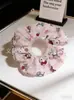 Scrunchies lindos de dibujos animados directos de fábrica para niñas, ligas para coleta, scrunchies, ligas para el pelo