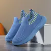 Zapatos Infantiles 2026 Verano Nuevos sin Cordones Transpirables Tejido de Malla Fly Knit Ligeros Unisex para Niños Zapatos Deportivos Casuales de Moda