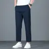 Pantalones casuales de corte alto para hombre de alta gama, pantalones rectos anchos finos de verano 2026 para hombre, pantalones de 9 puntos para hombres menudos