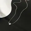 Collar de amor hueco de acero de titanio resistente a la decoloración para mujer, colgante de amor con diseño de nicho de lujo ligero, cadena de clavícula de temperamento versátil