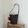 Bolsos populares para mujer de este año 2026 nuevo moderno moda retro bolso de hombro versátil para el día a día bandolera bolso tipo cubo