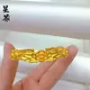 Pulsera Amplia Abierta Grabada Mismo Estilo Tienda de Oro con Dichos Auspiciosos, Mariposa Filigrana Flor de Amor, Fabricante Mayorista de Pulseras de Flor Mariposa